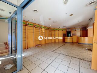  Immeuble à vendre 231 m²