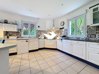  Maison � vendre 7 pi�ces 215 m�