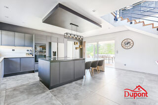  Maison � vendre 5 pi�ces 230 m�