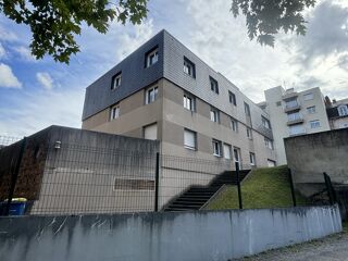  Immeuble à vendre 611 m²