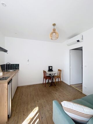  Appartement à louer 1 pièce 38 m²
