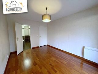  Appartement à louer 4 pièces 107 m²