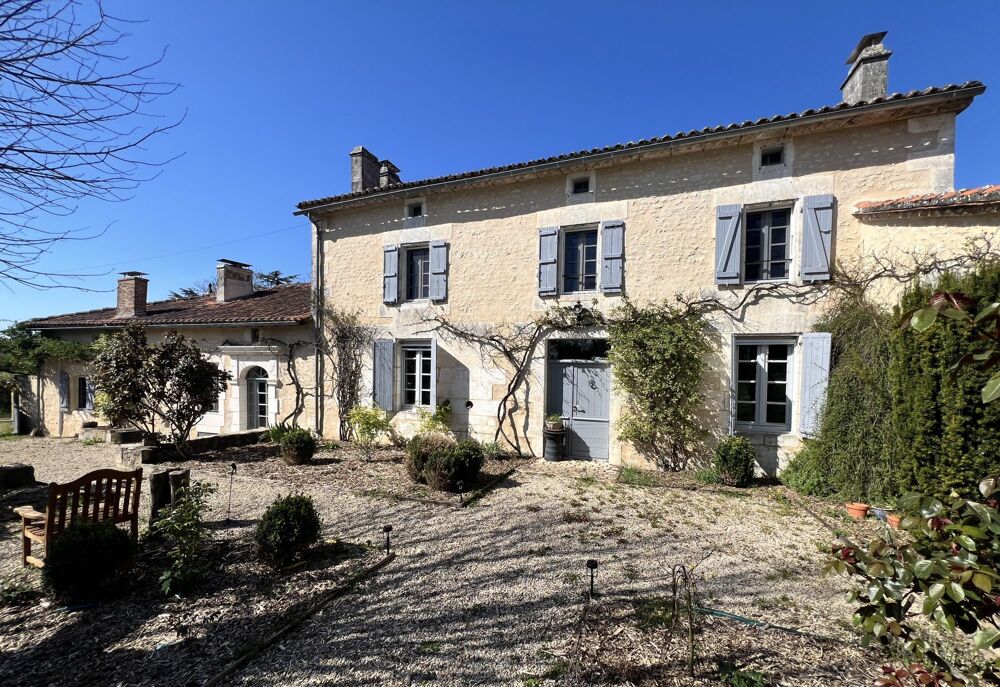 Vente Maison Manoir en pierre avec 7 chambres, gîte indépendant, piscine ch Angoulême
