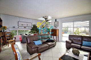  Maison à vendre 8 pièces 205 m²
