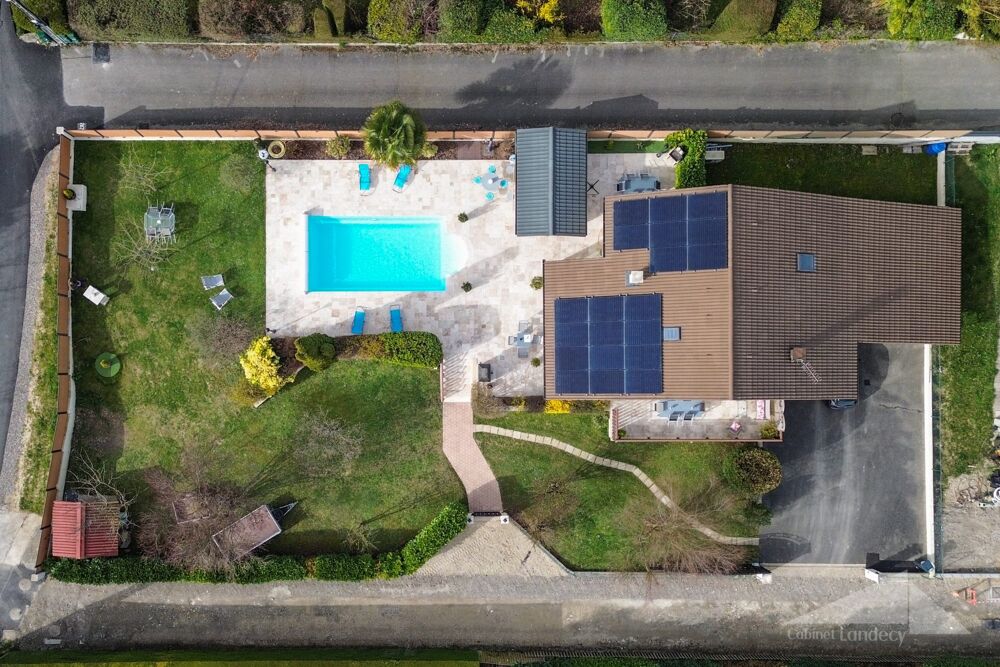 � vendre  Maison Challex (01630)