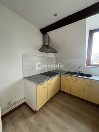  Appartement à louer 3 pièces 65 m²