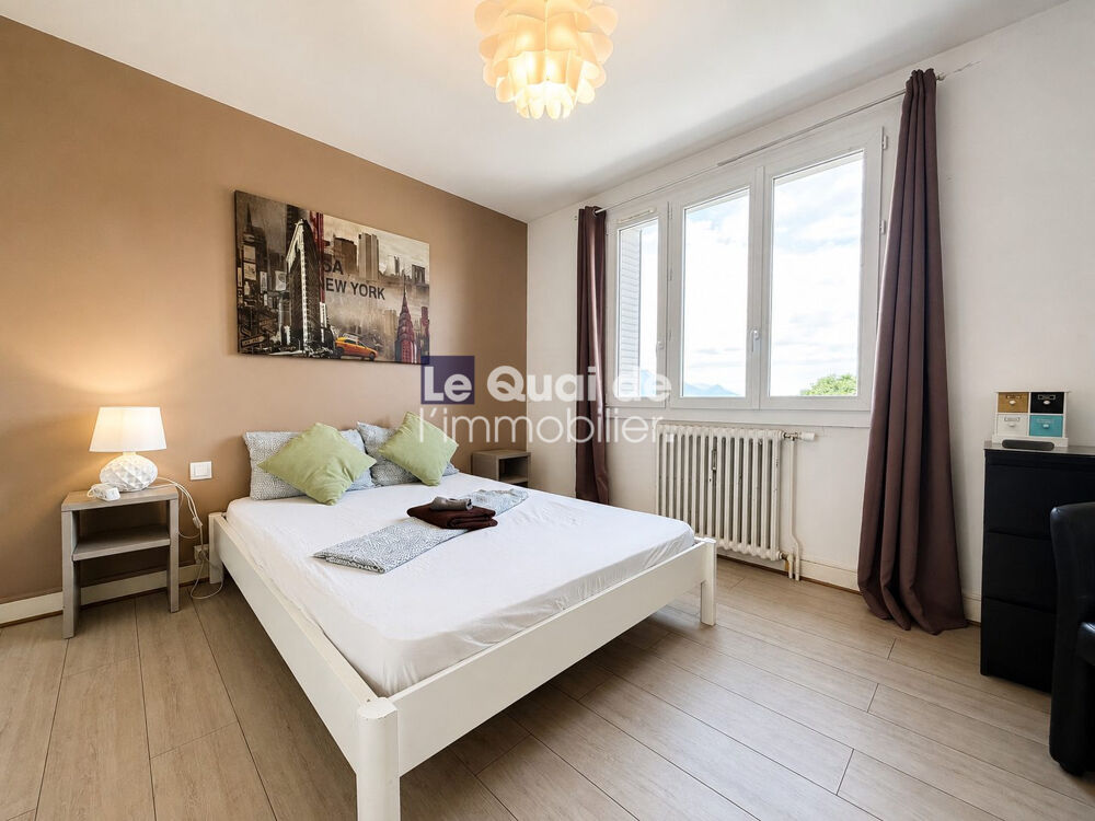 Jacob-Bellecombette  T4 traversant de 72 m², vue panoramique