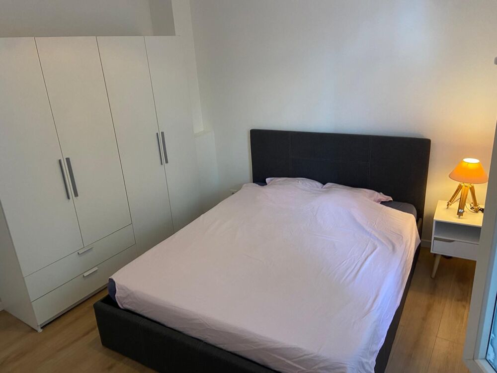 Location Appartement T2 meublé avec grande terrasse privative - SAINT-OUEN Saint-ouen