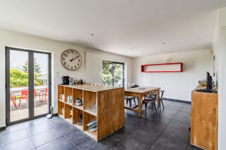  Maison � vendre 7 pi�ces 272 m� Limonest