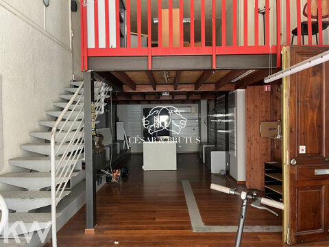   Local commercial 238 m² -mezzanine et terrasse - Grenoble Centr 