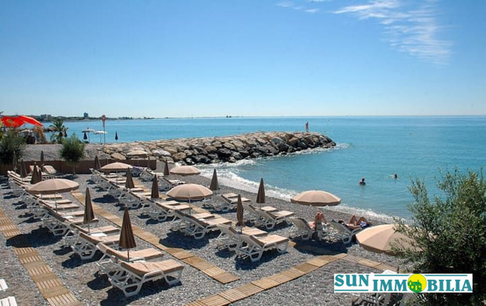 � vendre  Maison Cagnes-sur-Mer (06800)