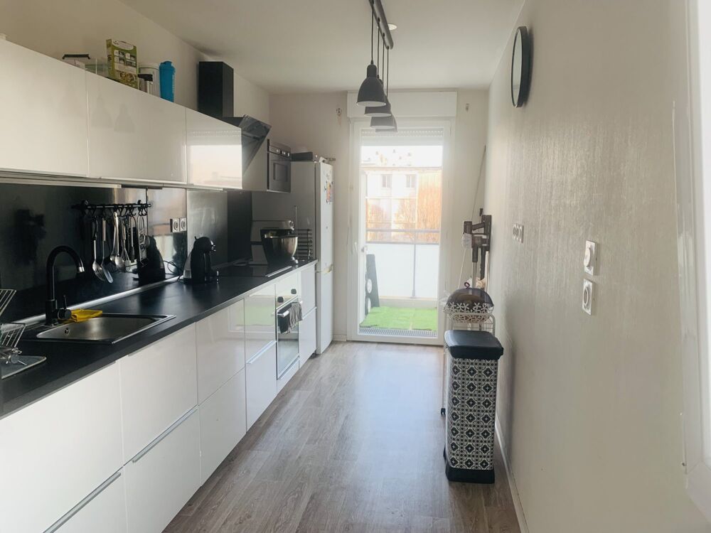 Vente Appartement Chenôve, appartement type 4 de 78.80 m² double balcon et garag Chenôve