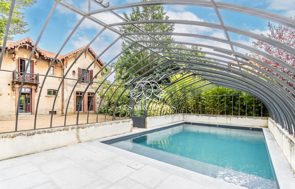 Maison 10 pièces 400 m² · à Saint-Germain-au-Mont-... · 400 m² · 1 690 000 €