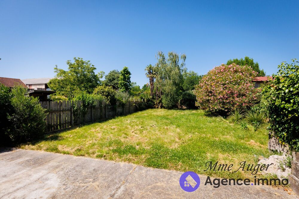Maison 6 pièces 130M² sur terrain de 558m² au coeur du villag