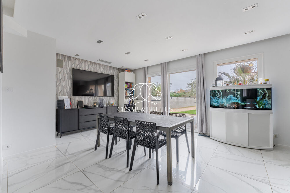 � vendre  Maison Vaulx-en-Velin (69120)