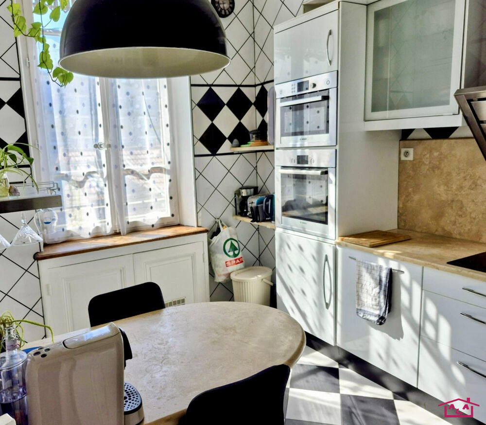 Vente Appartement TRÈS BEAU DANS IMMEUBLE ANCIEN Grenoble