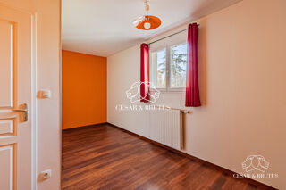  Maison � vendre 6 pi�ces 201 m�