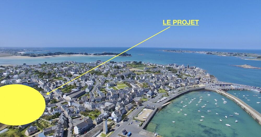 200m du Port de ROSCOFF / vue mer