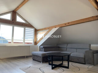  Appartement à louer 3 pièces 121 m²