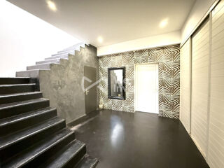  Maison � vendre 6 pi�ces 215 m�