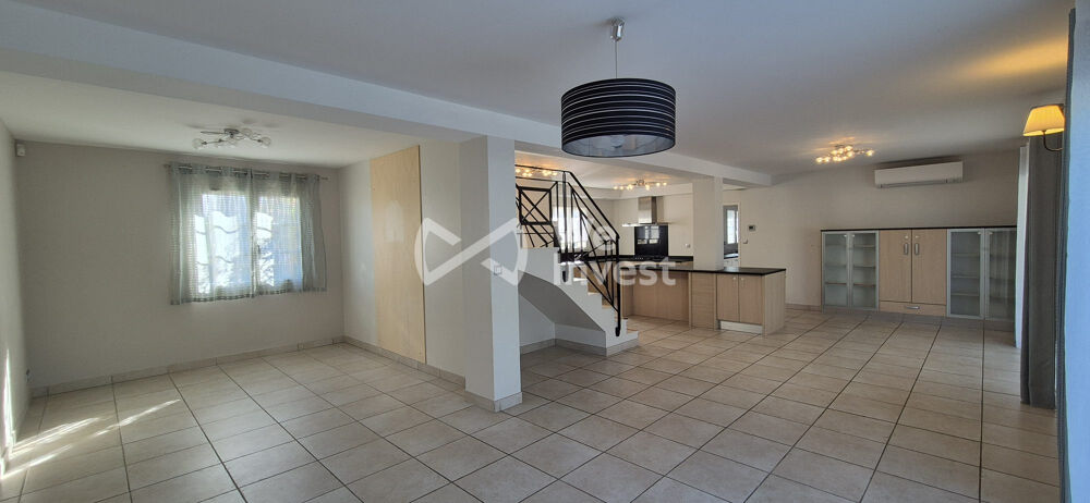Maison T5 de 143 m² avec piscine chauffée sur terrain de 1200
