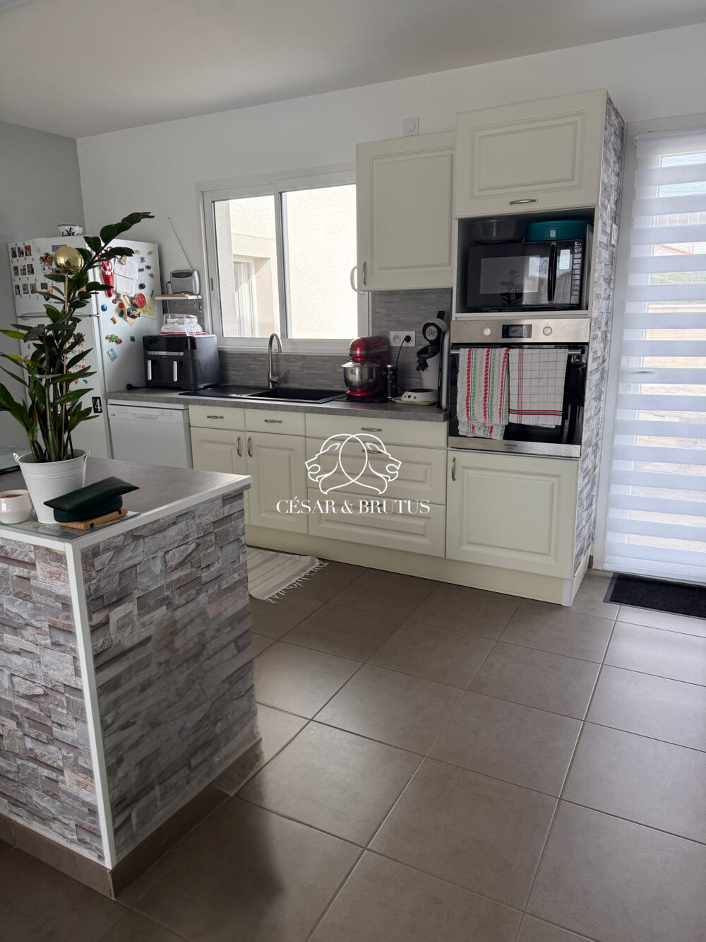 Vente Maison VILLA CONTEMPORAINE CLASSEE AA PISCINE TERRAIN CLOS Ouches