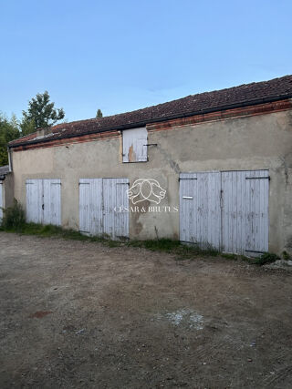  Parking / Garage � vendre 45 m� Roanne