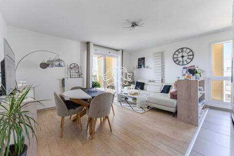   Appartement - 4 pi�ces - 84 m� - Garage- Balcon- Lyon 9 �me Appartement - 4 pi�ce(s) - 84 m�