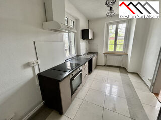  Maison à louer 6 pièces 148 m²