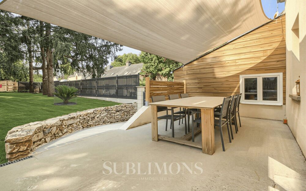 COUP DE COEUR Magnifique maison en pierre rénovée clés en mai