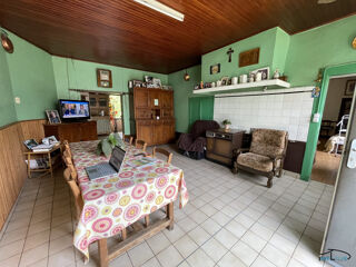  Maison  vendre 9 pices 240 m