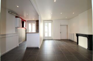  Immeuble � vendre 449 m�