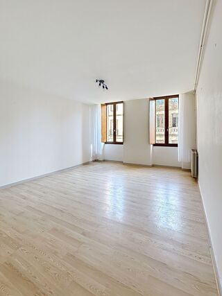  Appartement � louer 3 pi�ces 89 m�