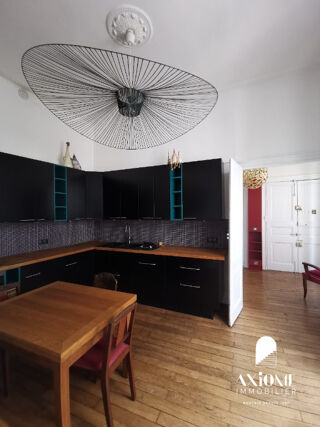  Appartement à louer 3 pièces 76 m²