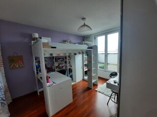  Appartement à louer 4 pièces 78 m²