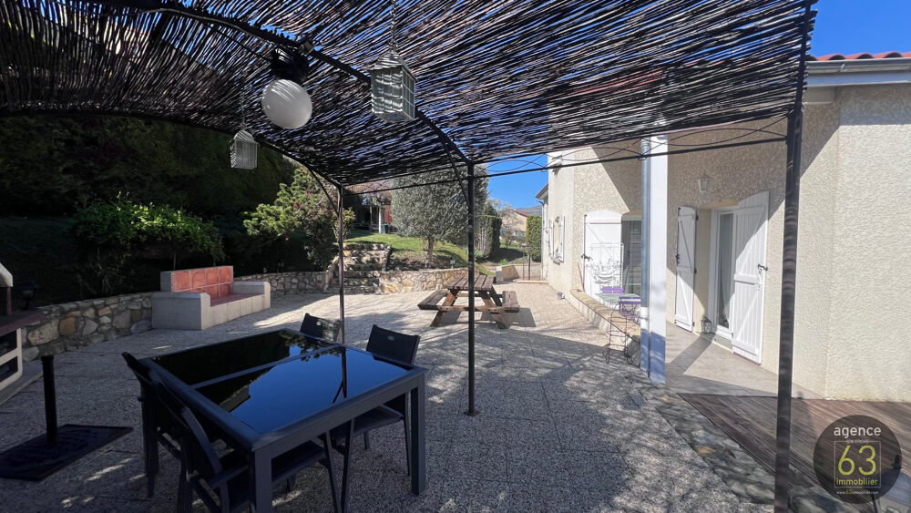 VENDU Au calme, belle maison de 1997 de 158 m2 sur terrain de 10