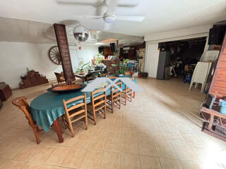  Immeuble à vendre 190 m²