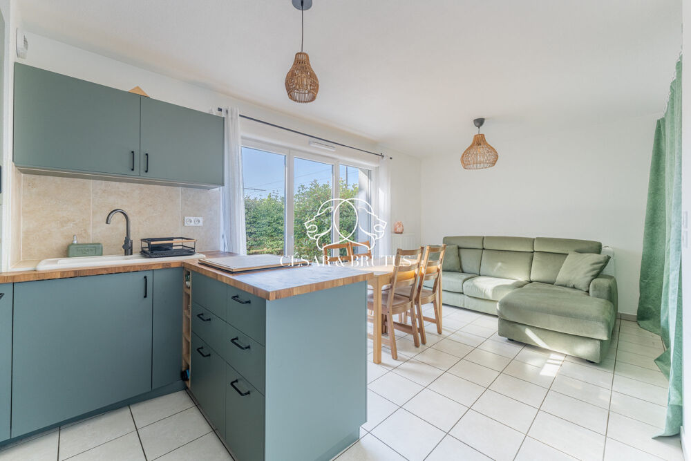 Vente Appartement Rez-de-Jardin exposé Ouest : Confort récent et charges maîtri Saint-priest
