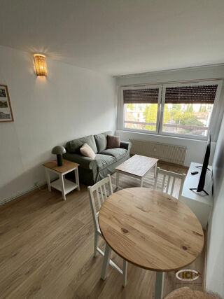 Appartement à louer 1 pièce 32 m²
