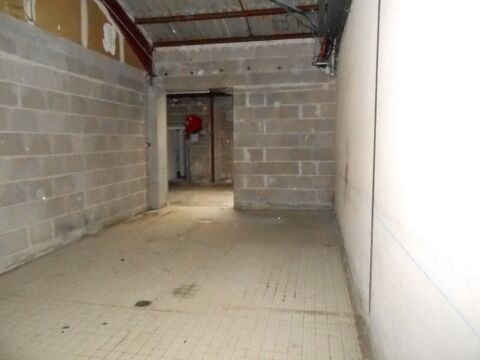   VENTE LOCAL (Ex INTERMARCHÉ) - CHALUS (87) 