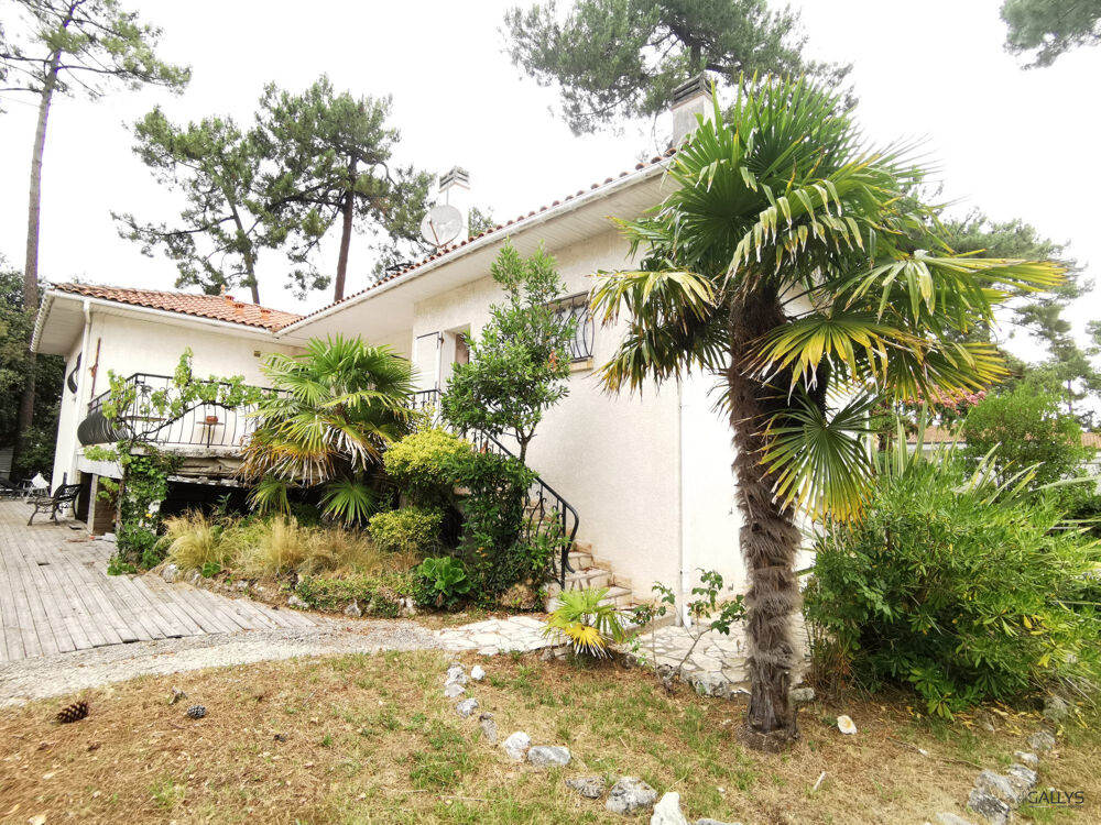 Villa de 185m² 5 chambres à 500m de la plage, quartier de Suza