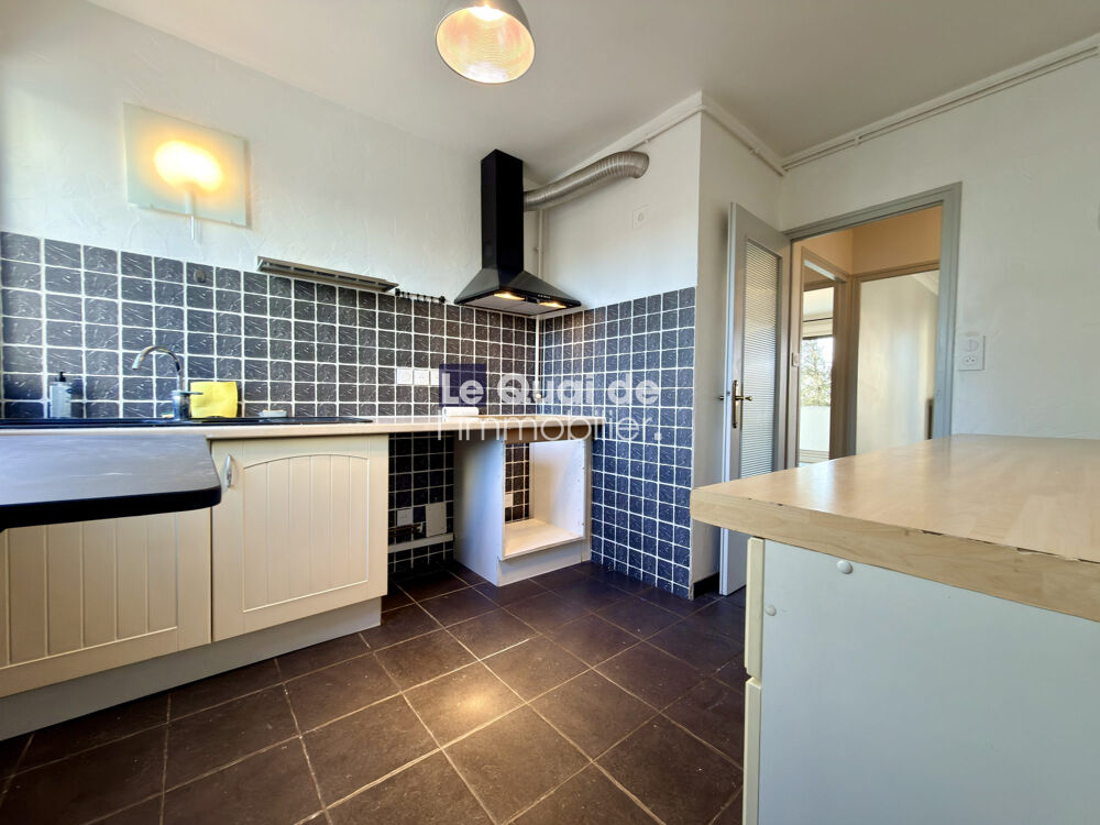 Eybens  Les Mimosas  T4 de 72 m²  Lumineux avec balcon