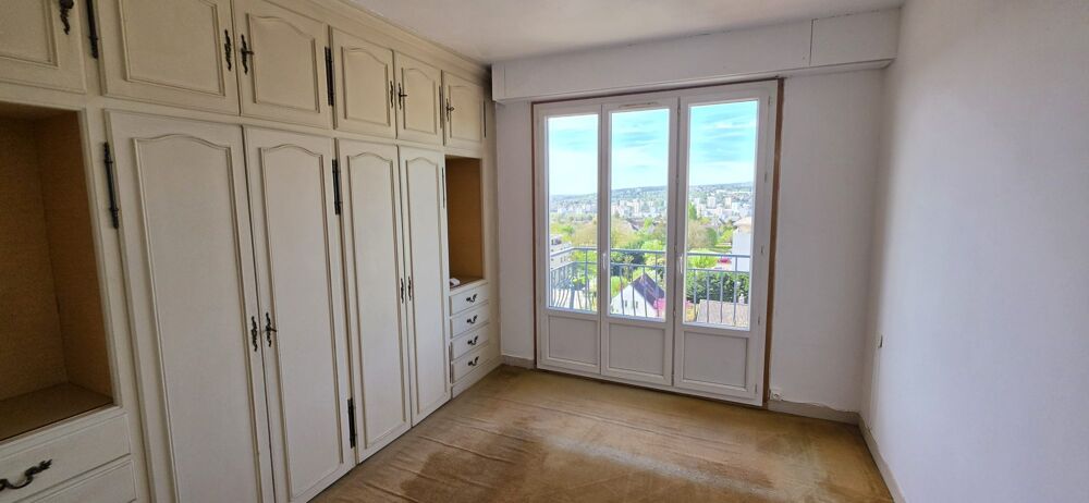 T5 de 124 m² au dernier étage