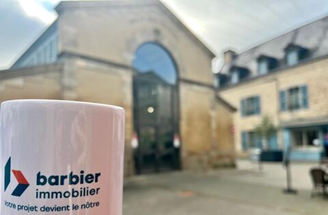 A LOUER Local Commercial - 1100 m&sup2; - Emplacement n&deg;1 - Vannes 11466 56000 Vannes