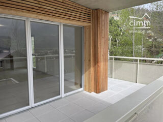  Appartement � louer 4 pi�ces 81 m�