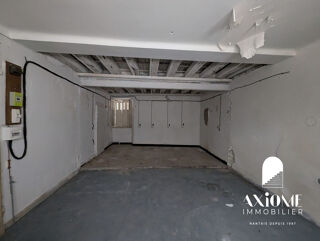  Parking / Garage à louer 34 m²