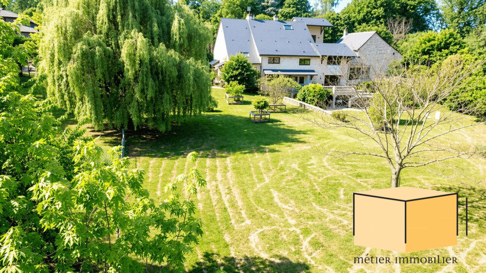 Propriété à vendre Bugey avec terrains et gites