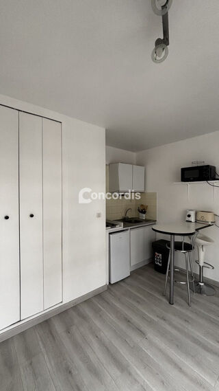  Appartement à louer 1 pièce 24 m²