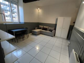  Appartement à louer 1 pièce 25 m²