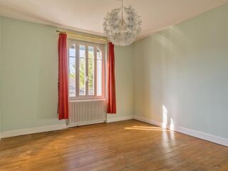  Maison à louer 6 pièces 148 m²